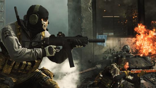 Call of Duty: Warzone will introduce weapons from Cold War next month0